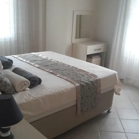 Mountain View Apt 4